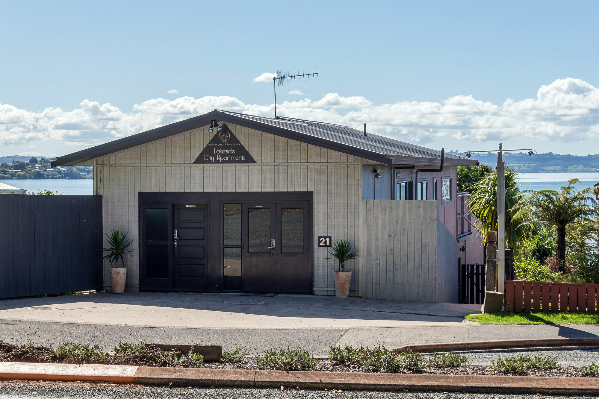 Lakeside City Lodge Rotorua Exterior photo